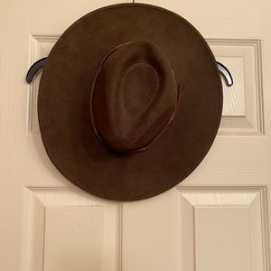 COPY - Wyeth hat- new with tags